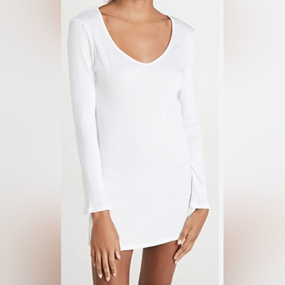 Skin worldwide sleep shirt.